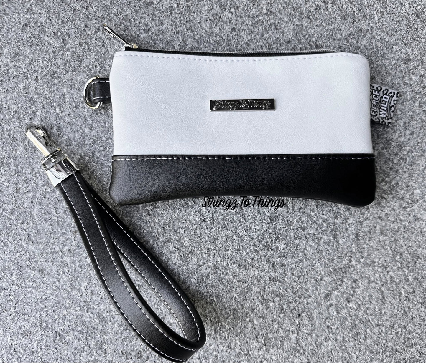 My Favorite Wristlet- PDF Sewing Pattern