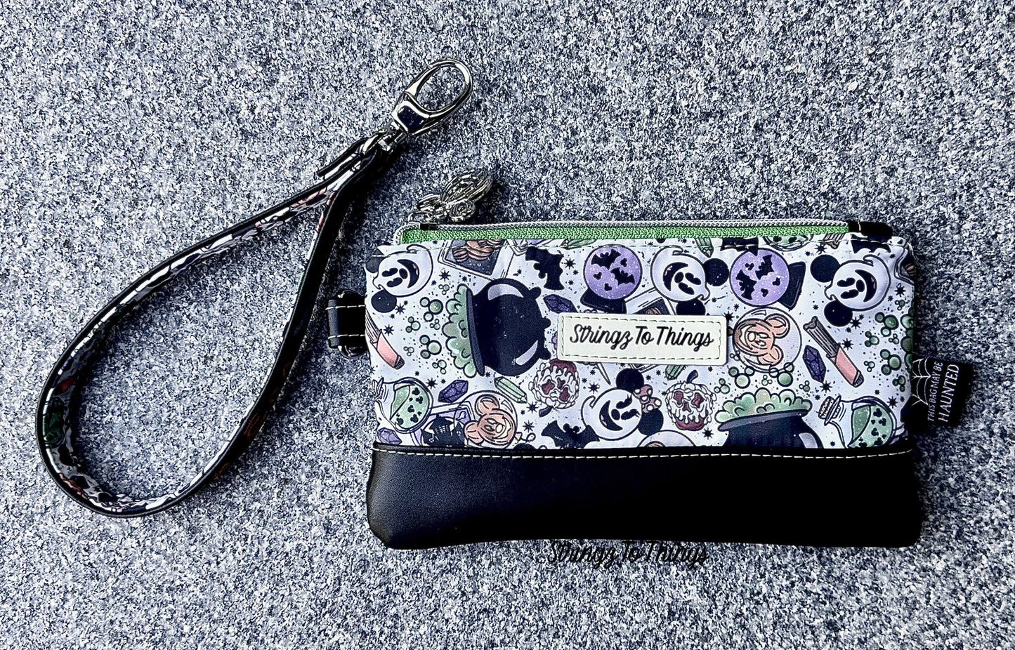 My Favorite Wristlet- PDF Sewing Pattern
