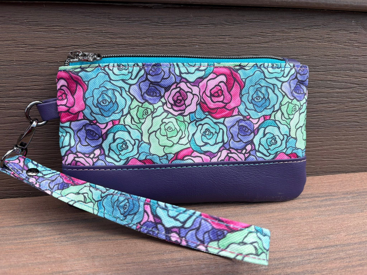My Favorite Wristlet- PDF Sewing Pattern