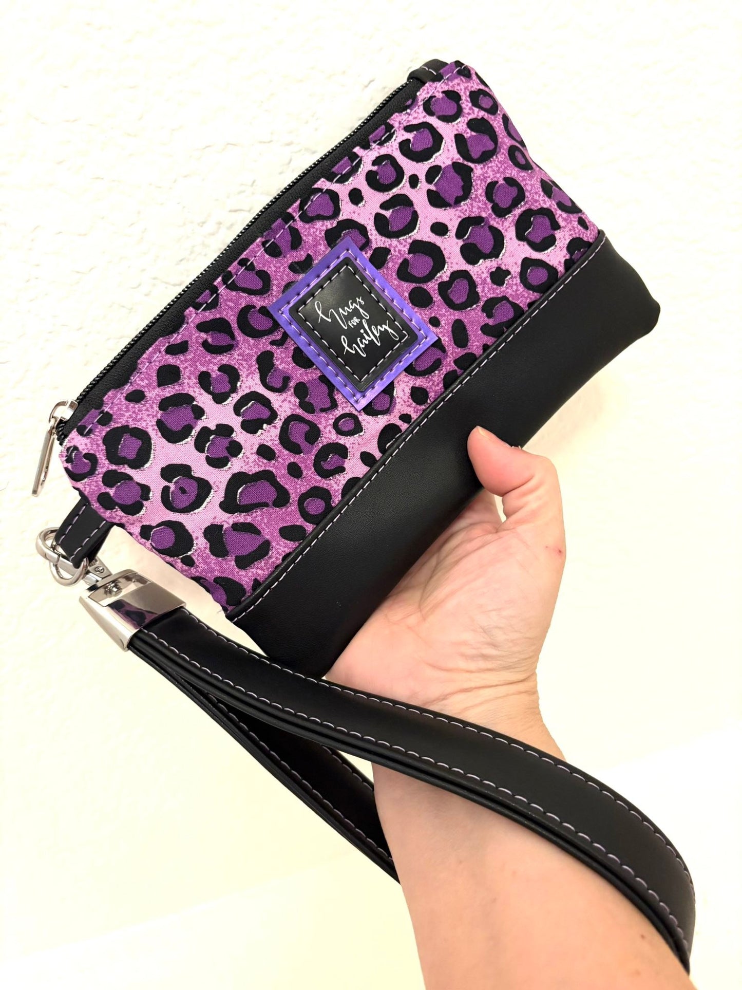 My Favorite Wristlet- PDF Sewing Pattern