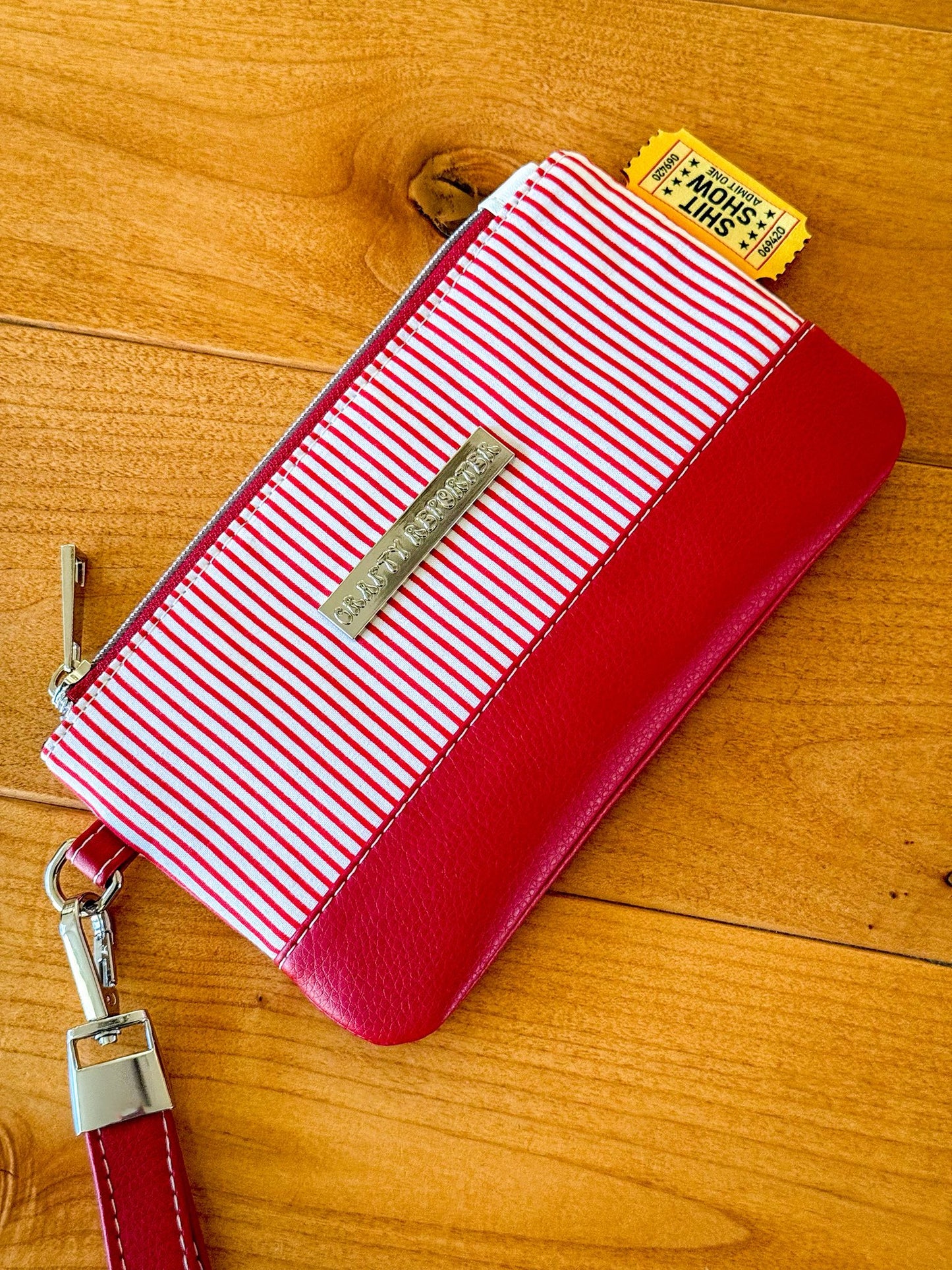 My Favorite Wristlet- PDF Sewing Pattern