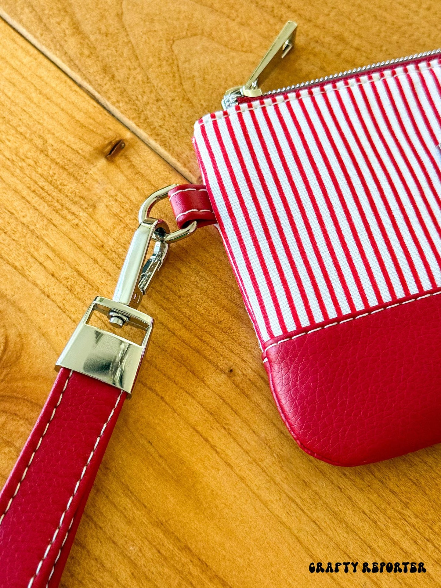 My Favorite Wristlet- PDF Sewing Pattern