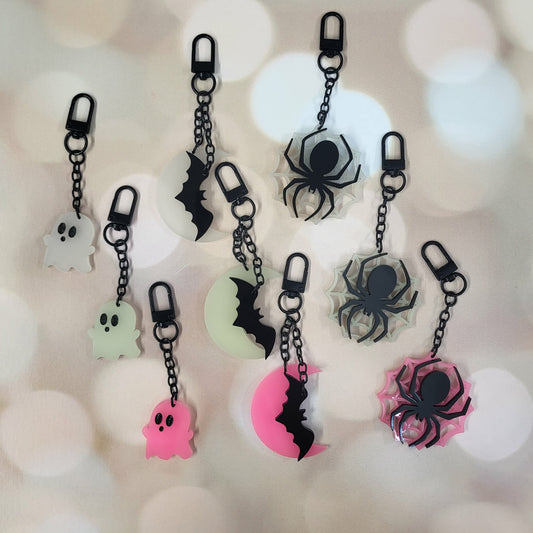 Glow-in-the-Dark Spooky Bag Charms