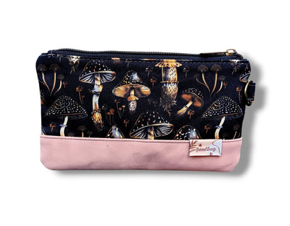 My Favorite Wristlet- PDF Sewing Pattern