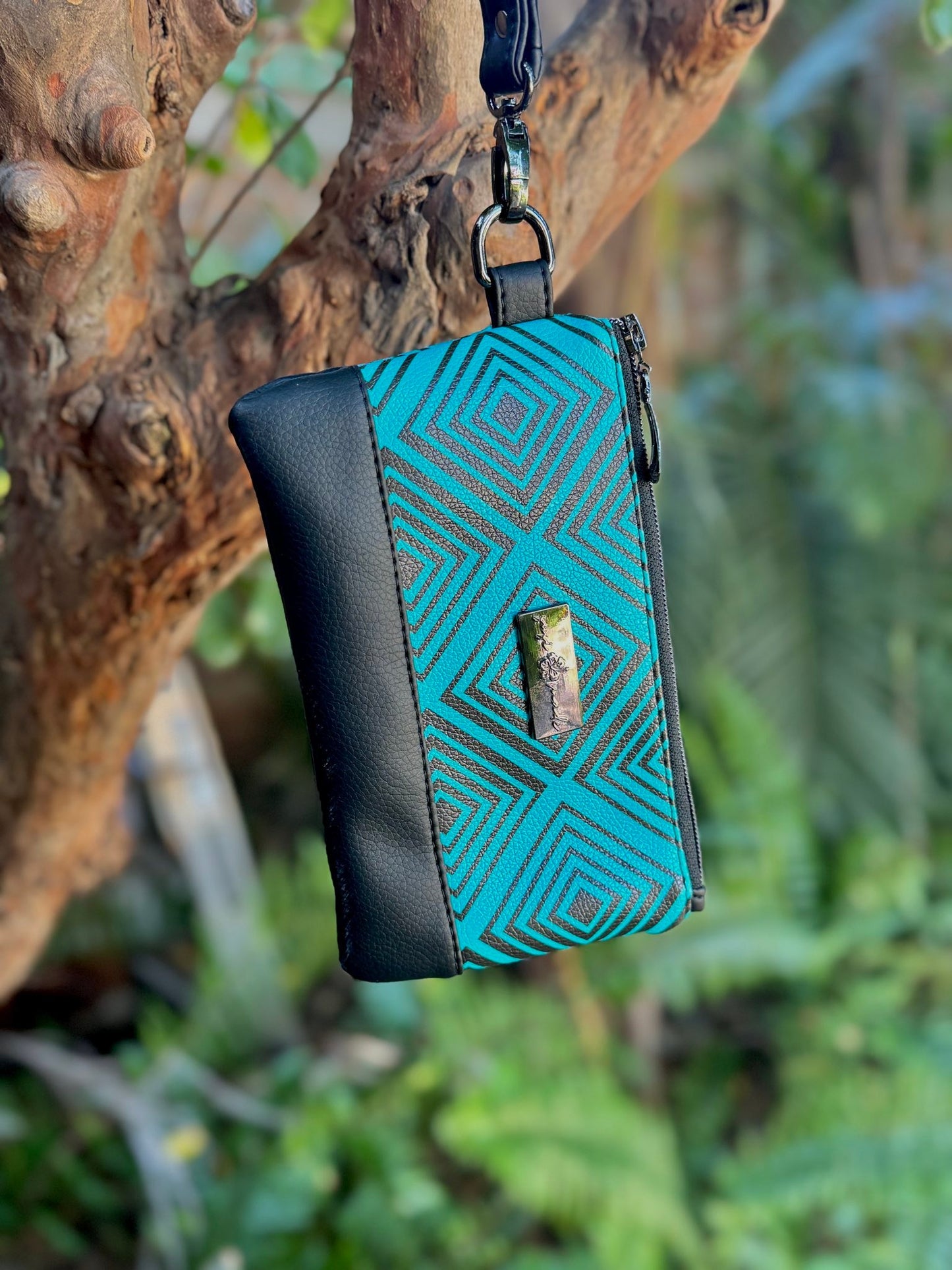My Favorite Wristlet- PDF Sewing Pattern