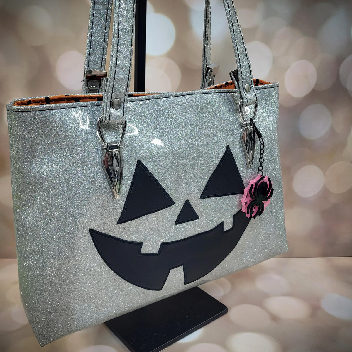 Glow-in-the-Dark Spooky Bag Charms