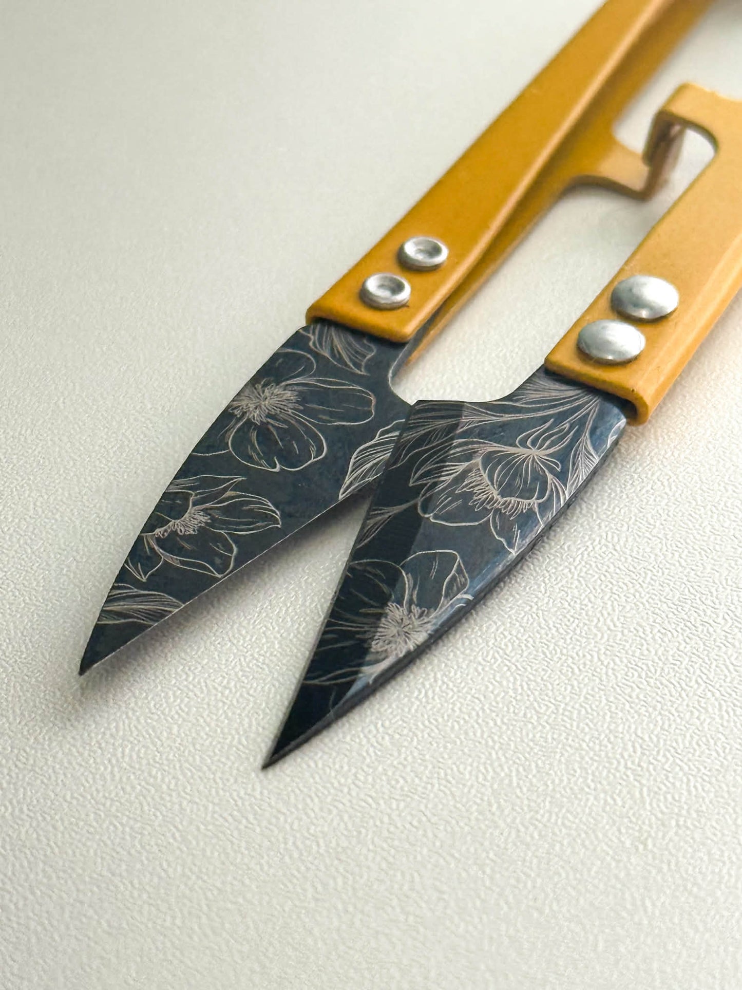 Floral Thread Snips - Limited Edition